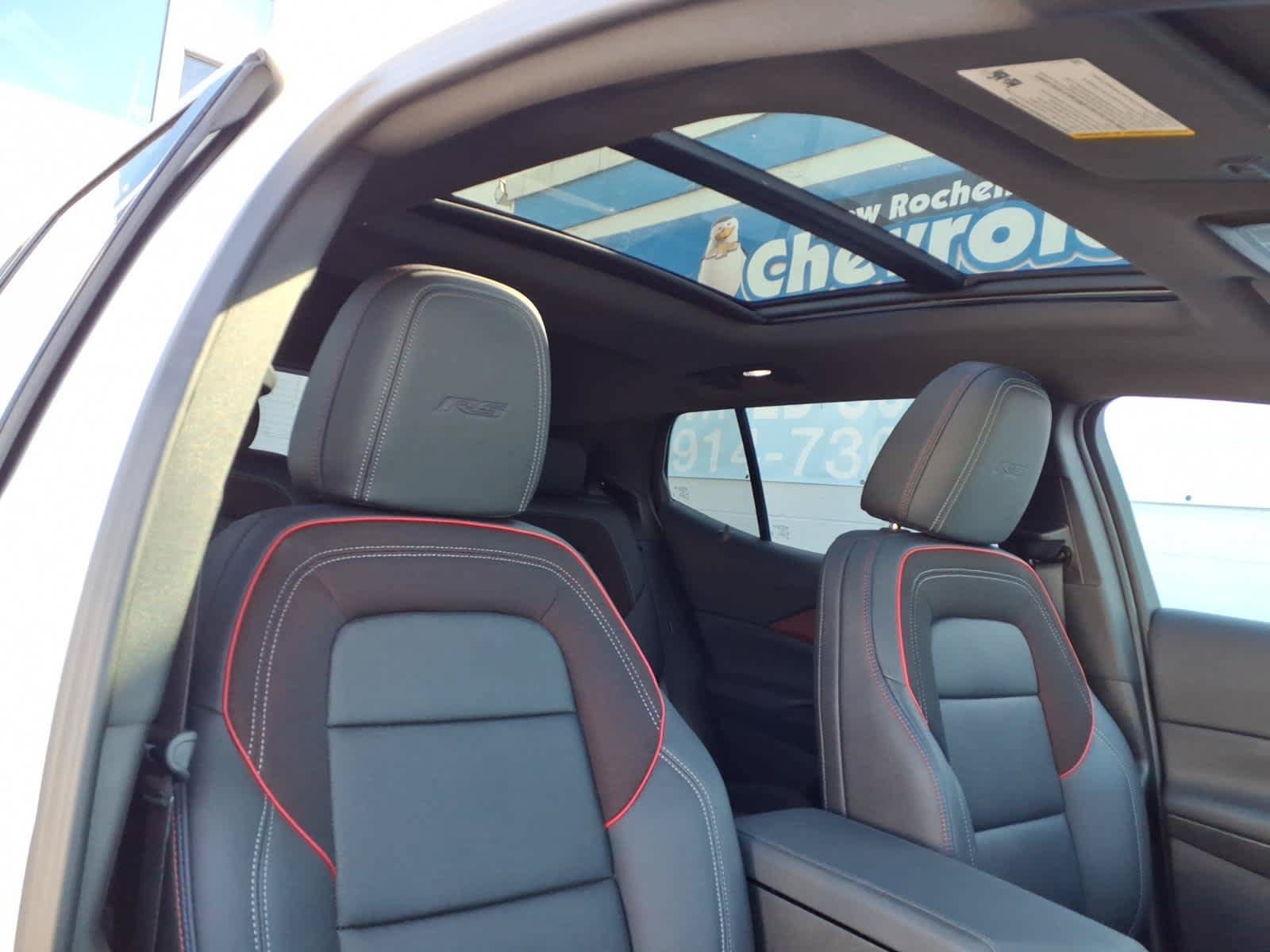Used 2025 Chevrolet Equinox EV RS w/ Active Safety Package 3 AWD/4WD image 25
