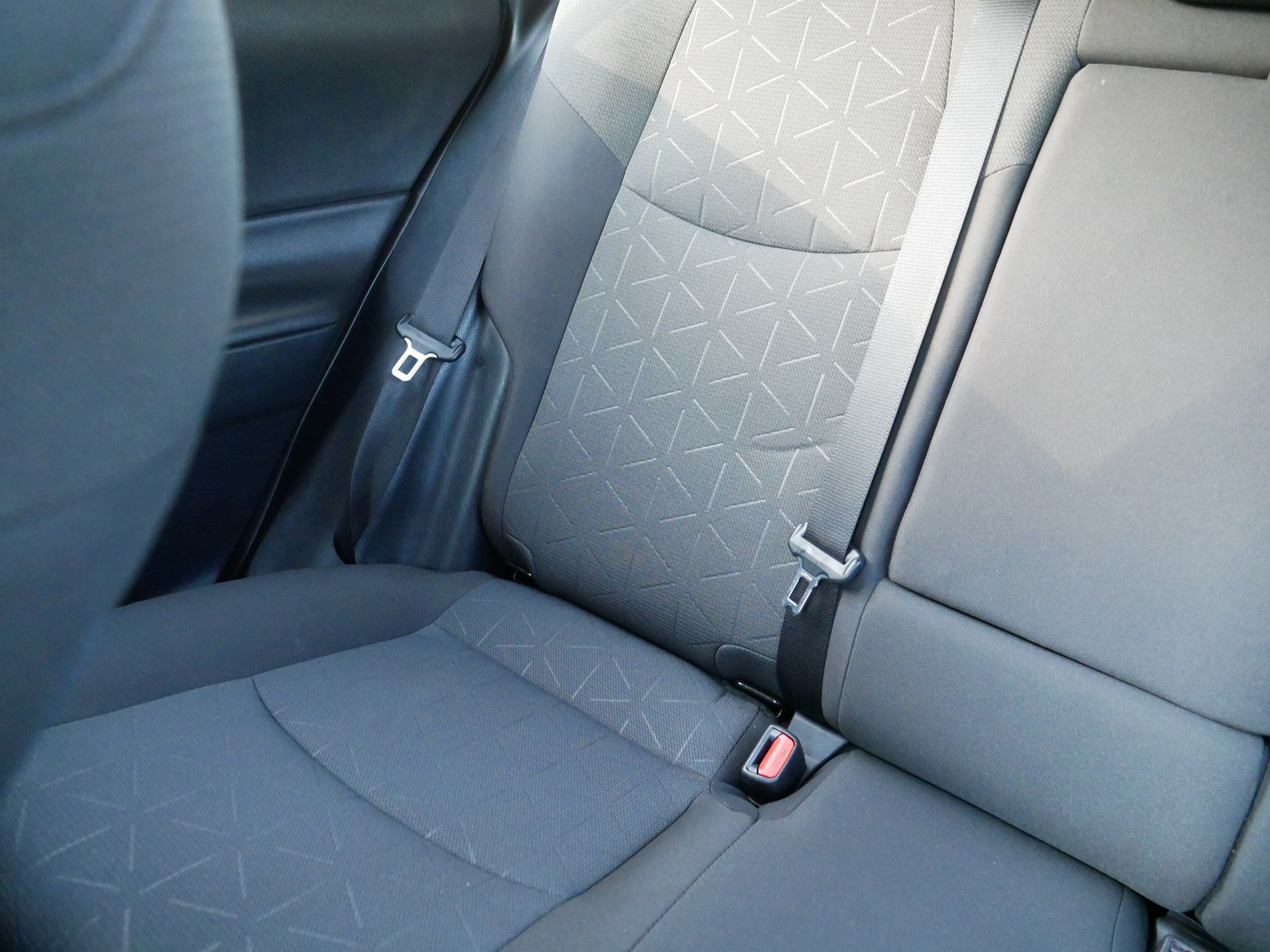 Used 2019 Toyota RAV4 XLE AWD/4WD image 12