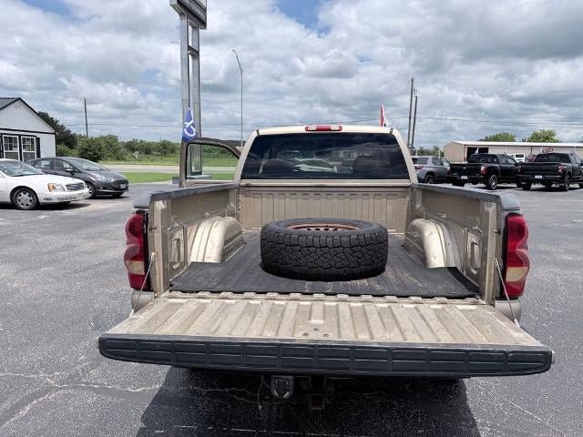 Used 2006 Chevrolet Silverado 1500 LT w/ Light Duty Power Package AWD/4WD image 10