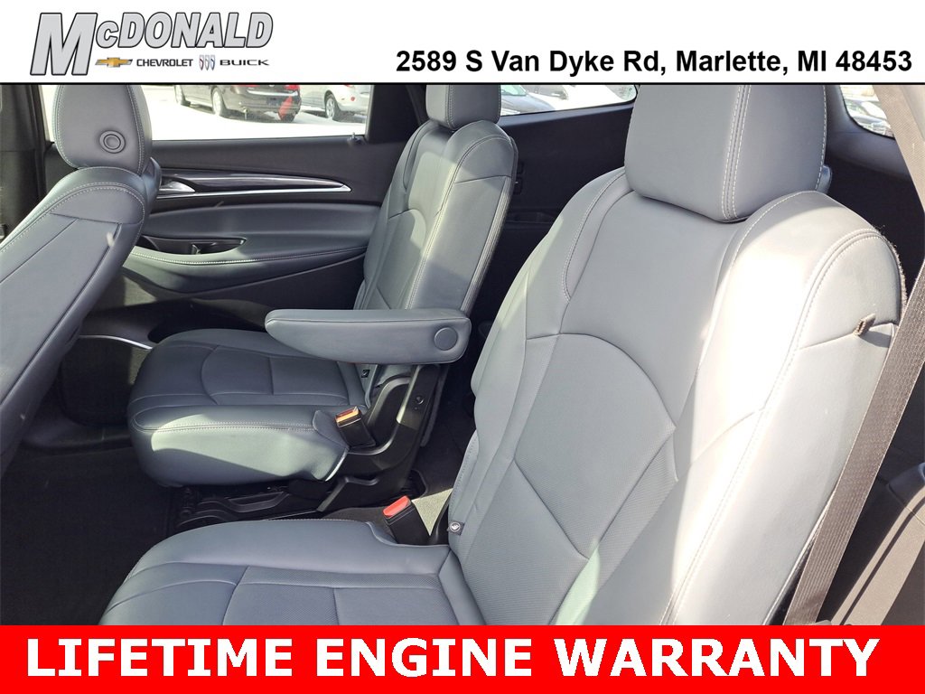 Used 2022 Buick Enclave Essence image 21