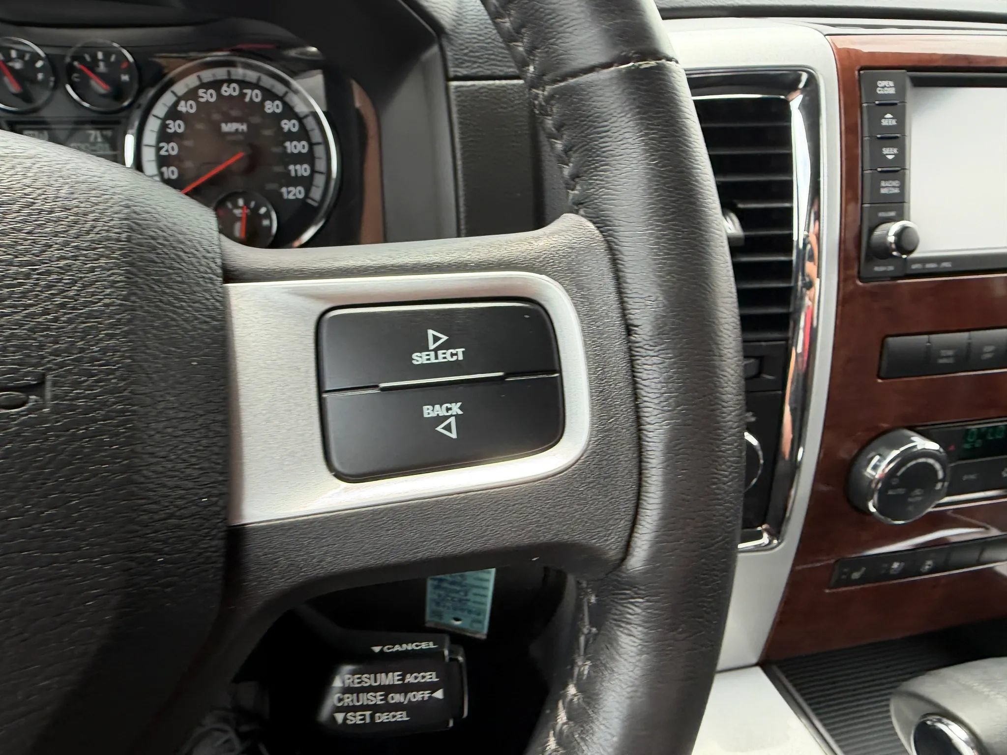 Used 2009 Dodge Ram 1500 Truck Laramie AWD/4WD image 27