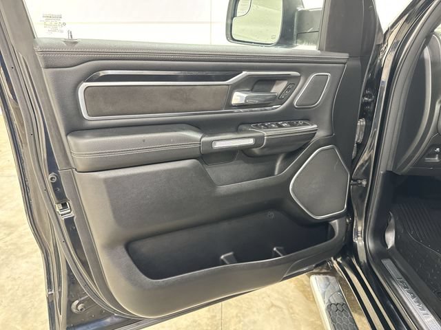 Used 2022 RAM 1500 Laramie AWD/4WD image 23