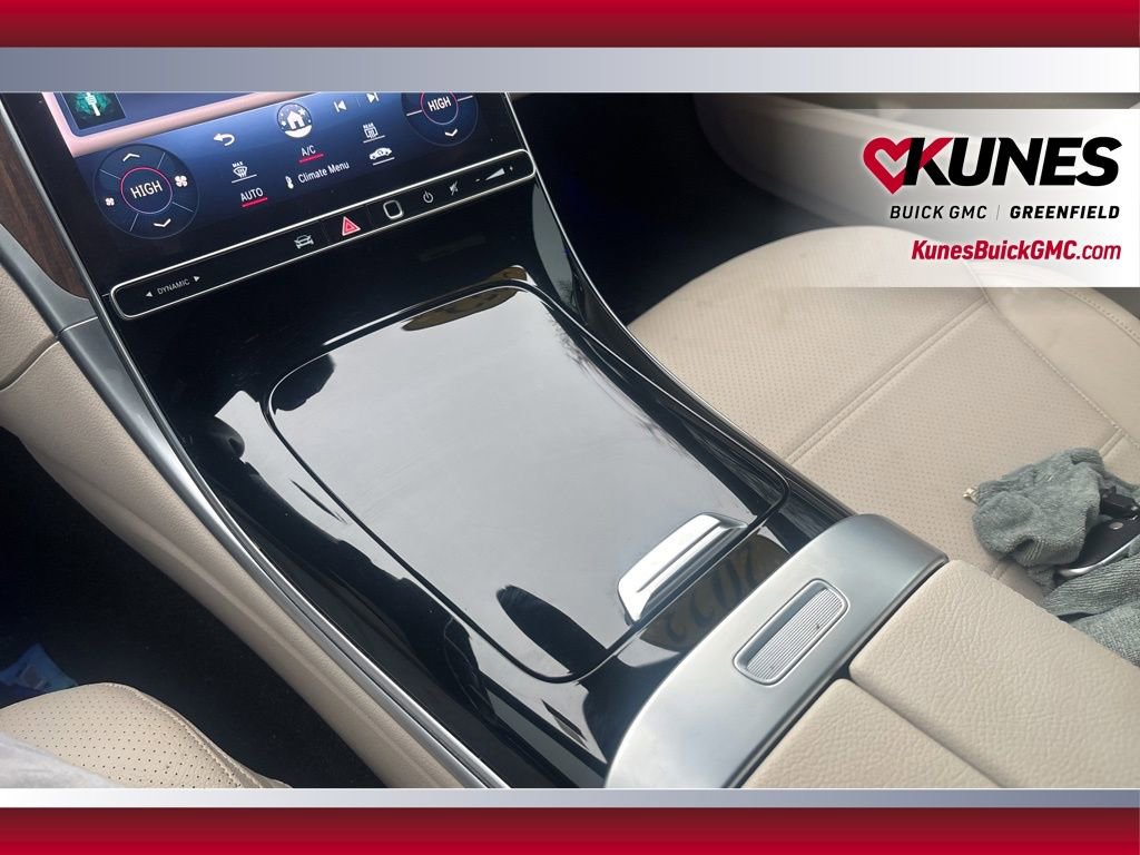 Used 2023 Mercedes-Benz C 300 4MATIC Sedan image 26