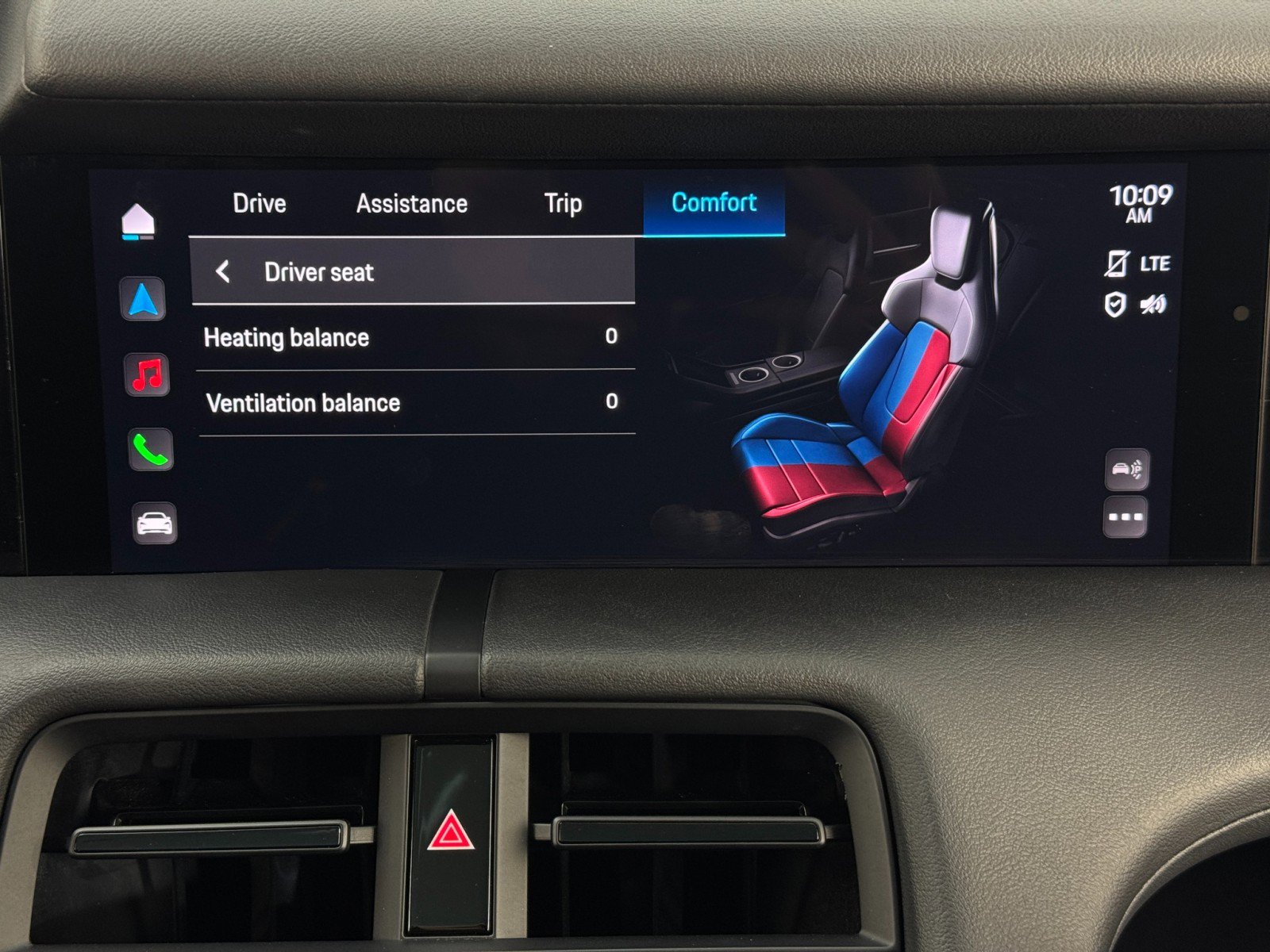 Used 2023 Porsche Taycan 4S w/ Premium Package image 28