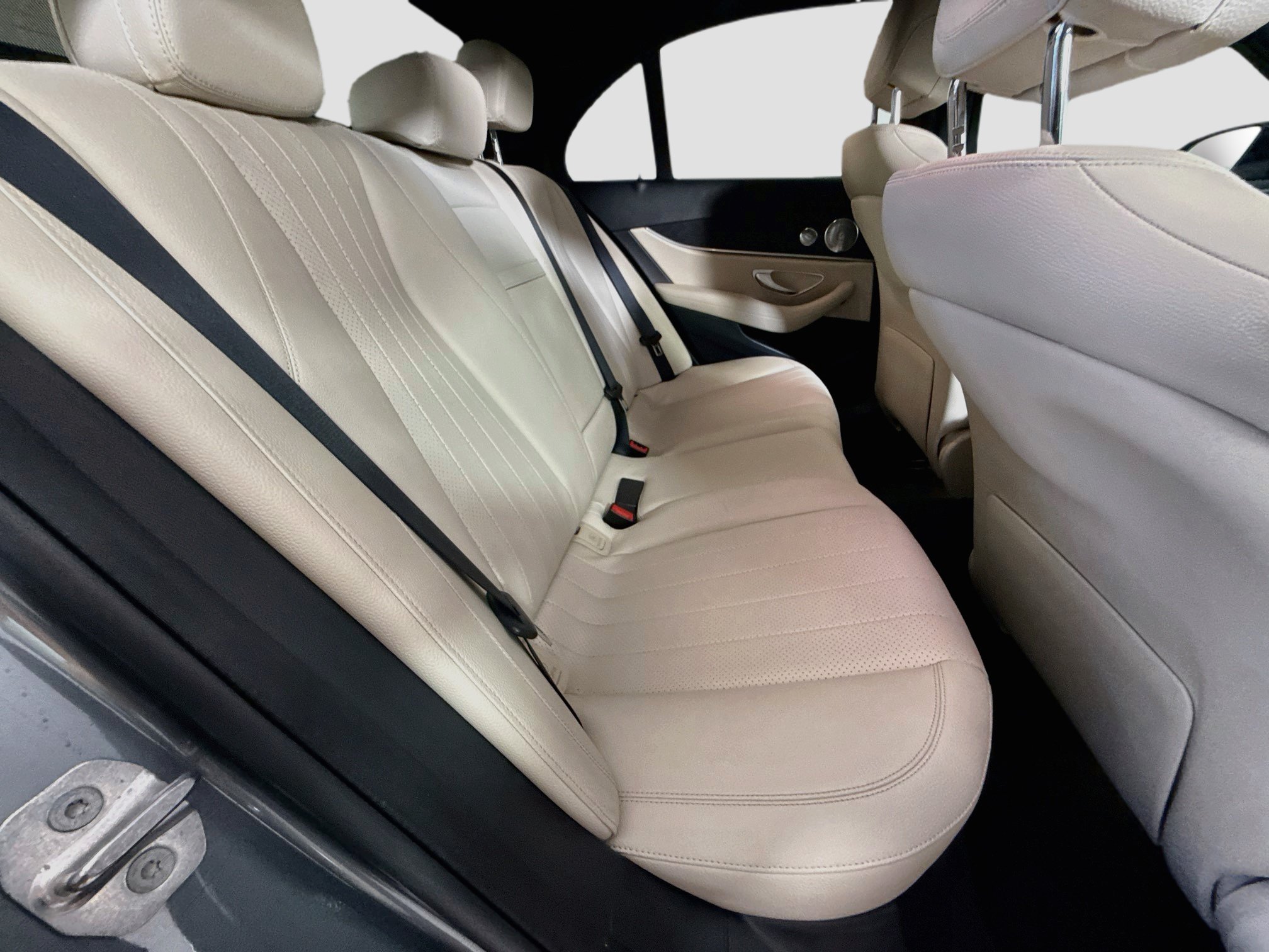 Used 2018 Mercedes-Benz E 300 w/ Premium 3 Package (Q03) image 27