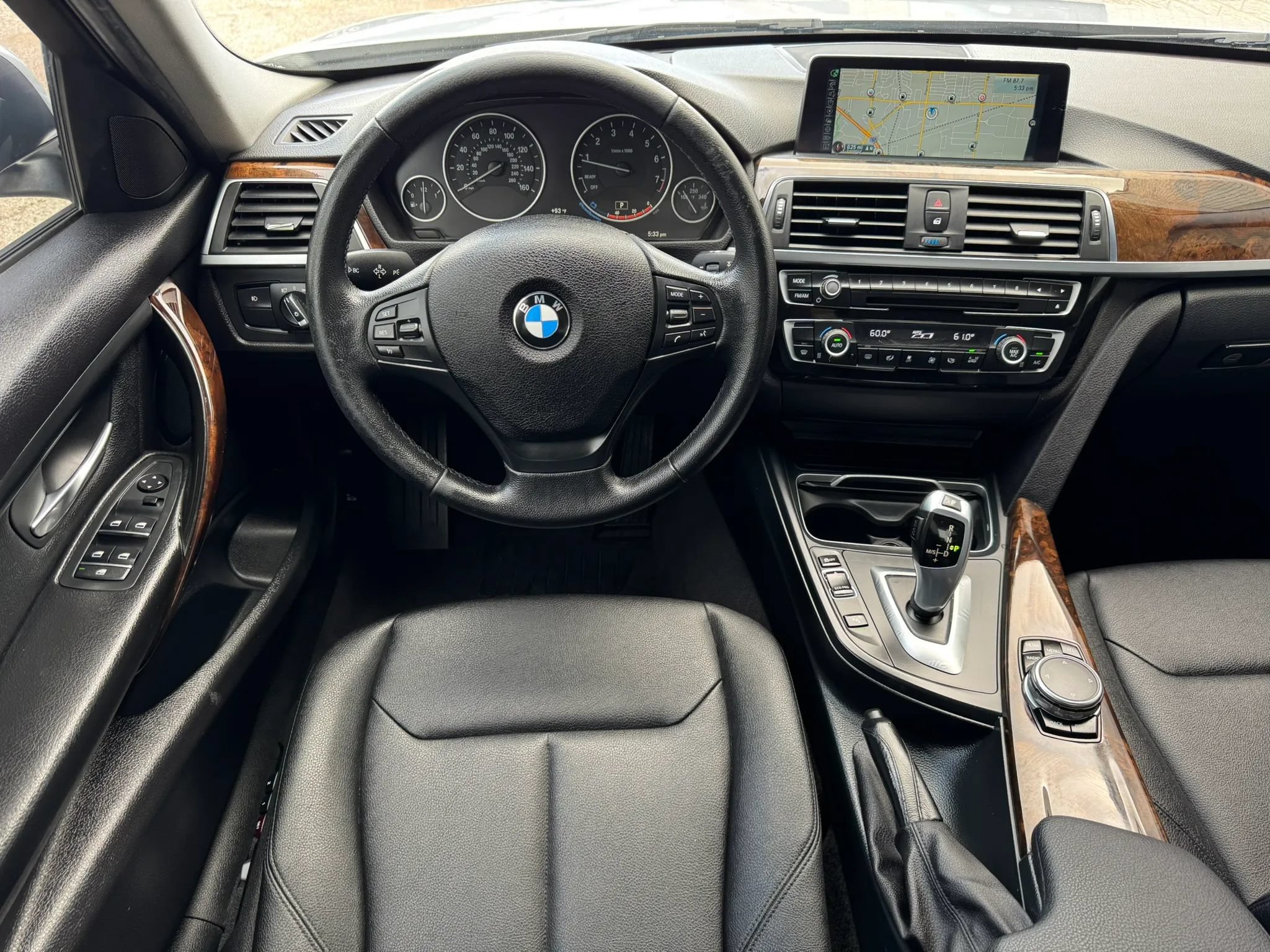 Used 2016 BMW 320i Sedan RWD image 26