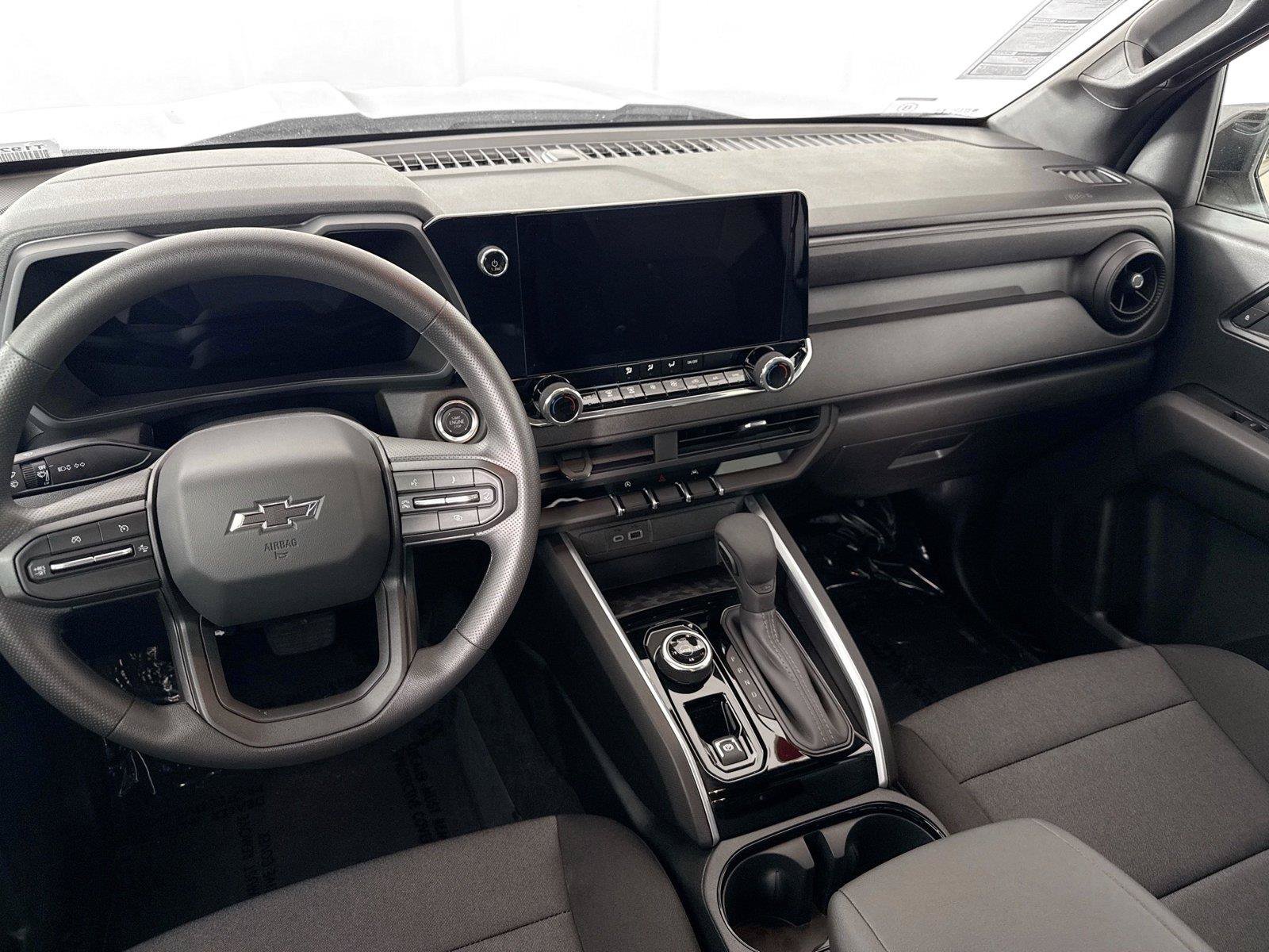 Used 2026 Chevrolet Colorado Trail Boss AWD/4WD image 31