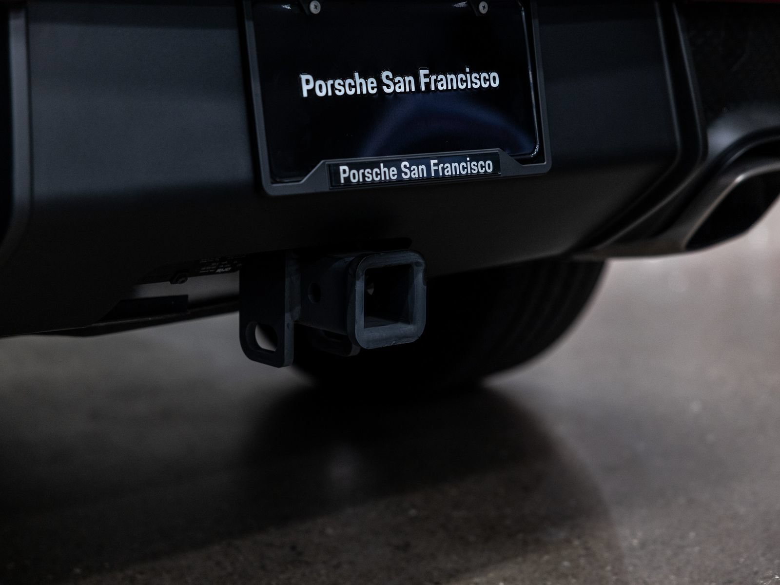 Certified 2024 Porsche Macan AWD/4WD image 24