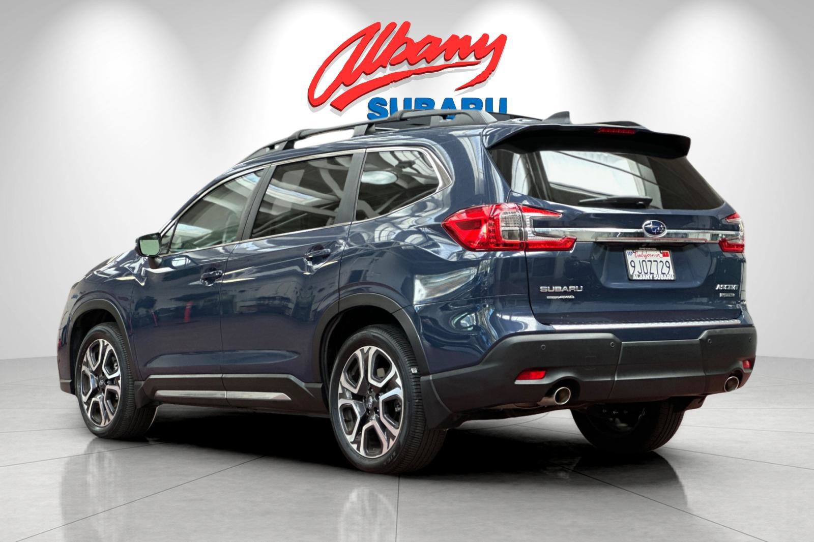 Used 2023 Subaru Ascent Limited w/ Popular Package #2A AWD/4WD image 7