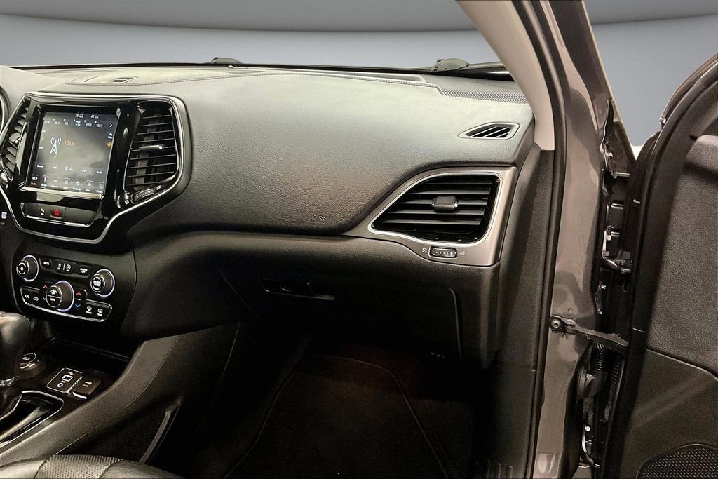 Used 2019 Jeep Cherokee Limited AWD/4WD image 27