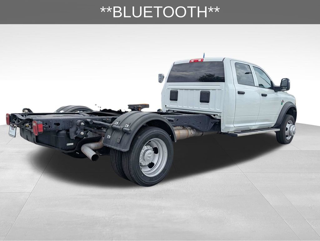 Used 2024 RAM 5500 Tradesman w/ Chrome Appearance Group AWD/4WD image 4