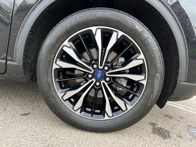 Used 2022 Ford Escape SEL w/ SEL Stealth AWD Package image 13