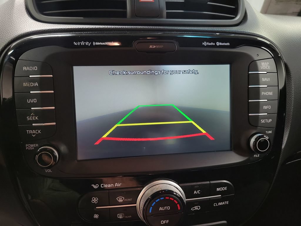 Used 2016 Kia Soul + w/ Audio Package FWD image 17