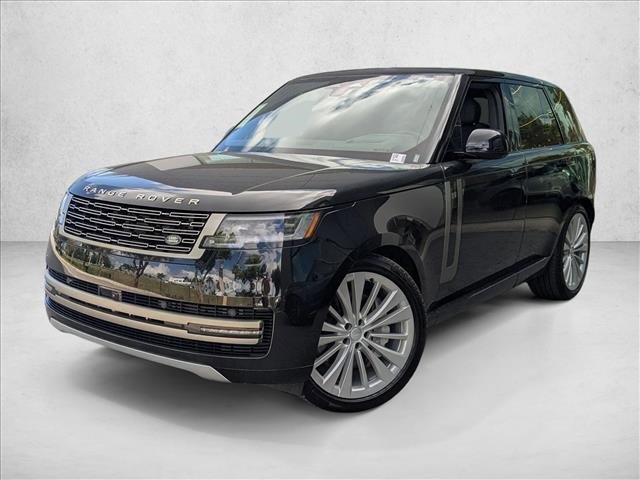 New 2025 Land Rover Range Rover SE