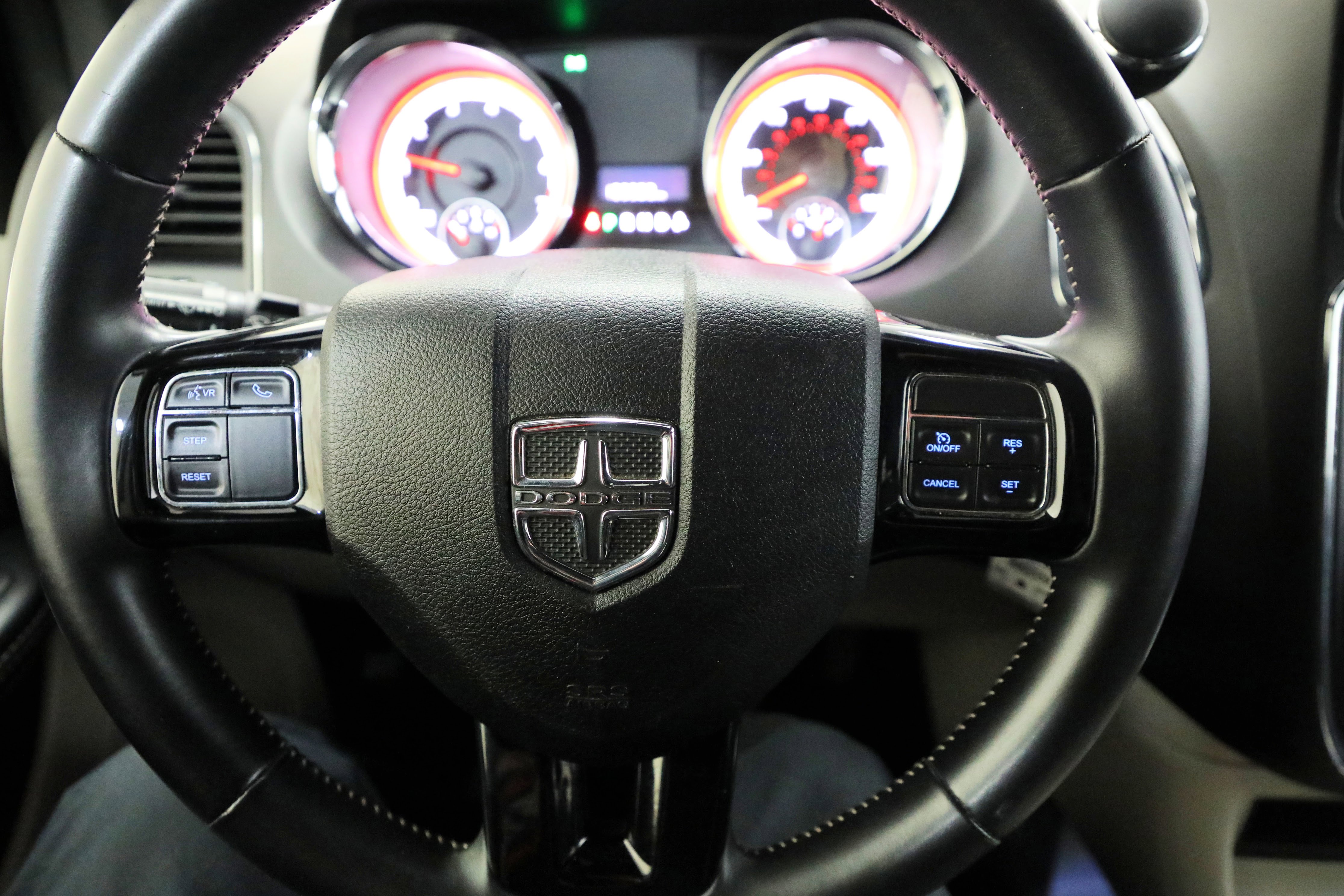 Used 2018 Dodge Grand Caravan SXT image 8