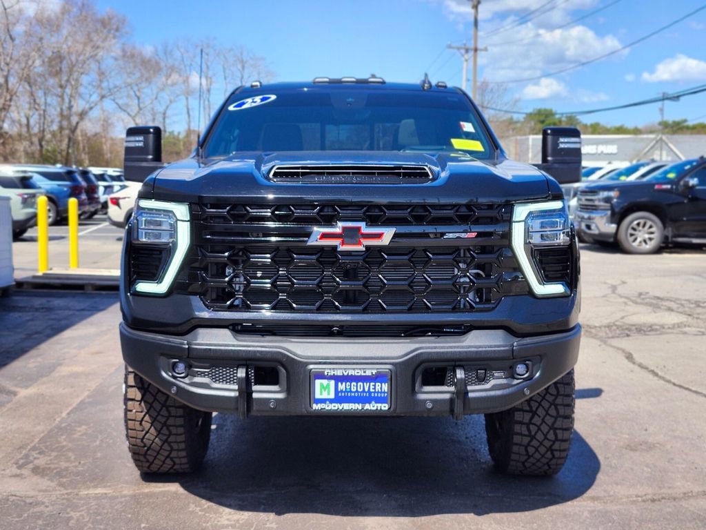 Used 2025 Chevrolet Silverado 2500 ZR2 w/ ZR2 Bison Edition AWD/4WD image 8
