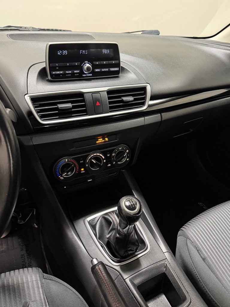 Used 2014 MAZDA MAZDA3 i Touring FWD image 12