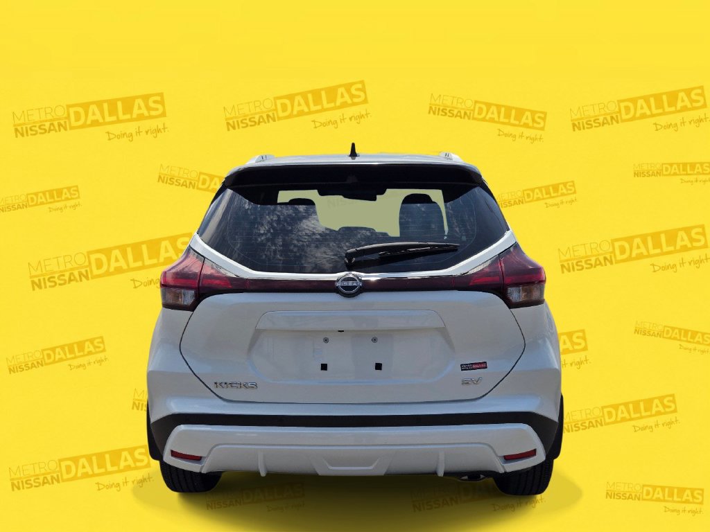 Certified 2024 Nissan Kicks SV FWD image 5