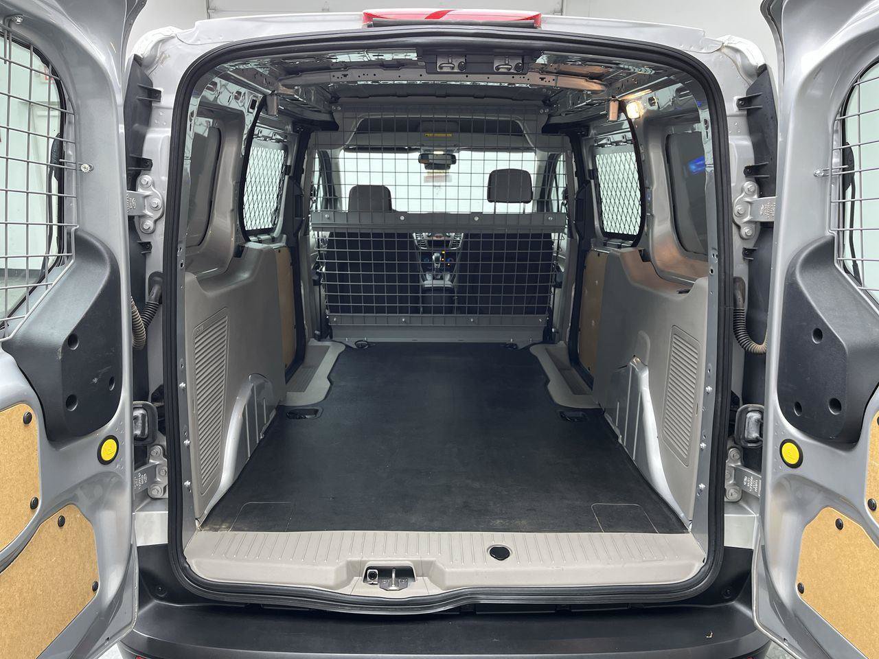 Used 2022 Ford Transit Connect XLT FWD image 22
