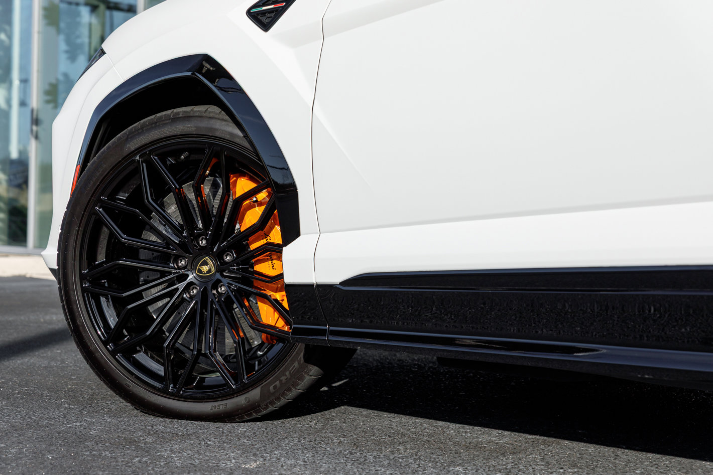 Used 2025 Lamborghini Urus SE image 18