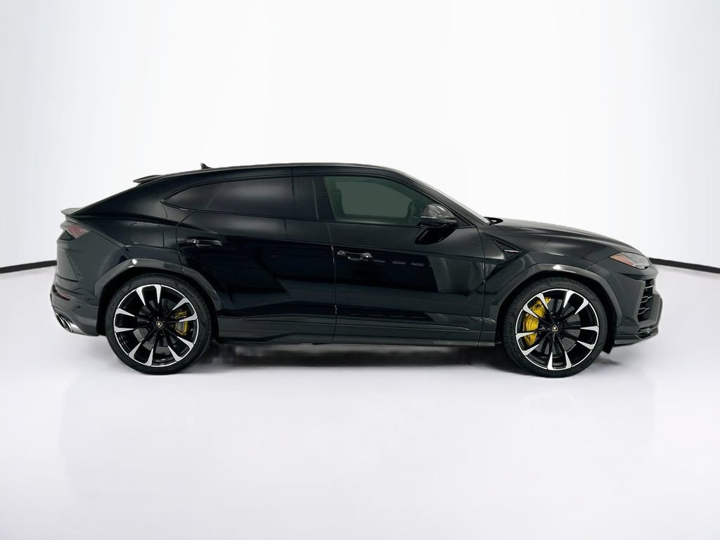 Used 2021 Lamborghini Urus AWD/4WD image 4