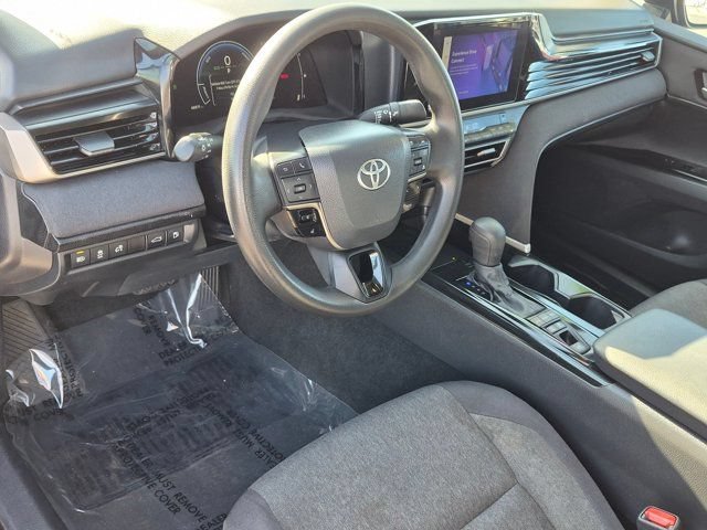 Used 2025 Toyota Camry LE FWD image 17