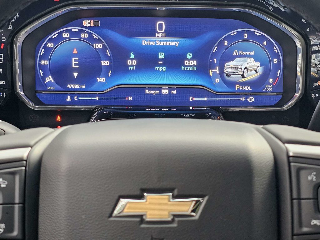 Used 2025 Chevrolet Silverado 1500 LT RWD image 26