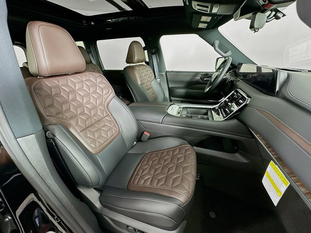 New 2026 Nissan Armada Platinum AWD/4WD image 38
