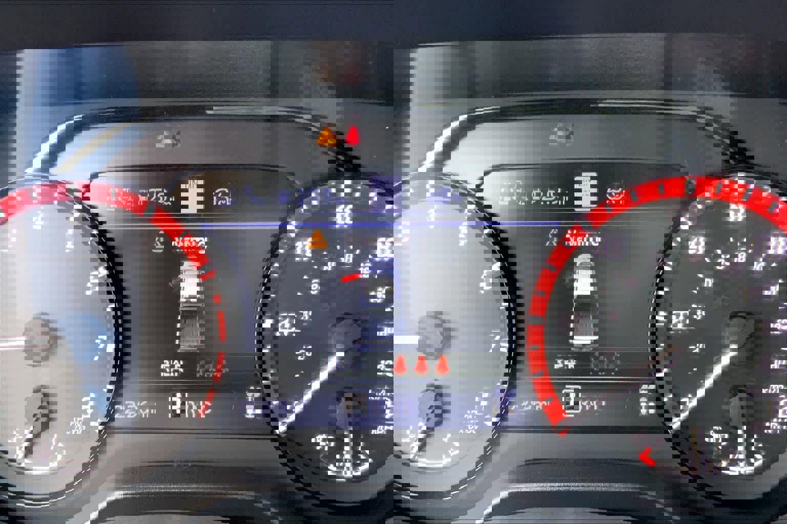 Used 2023 Nissan Titan PRO-4X w/ Pro-4x Convenience Package image 23