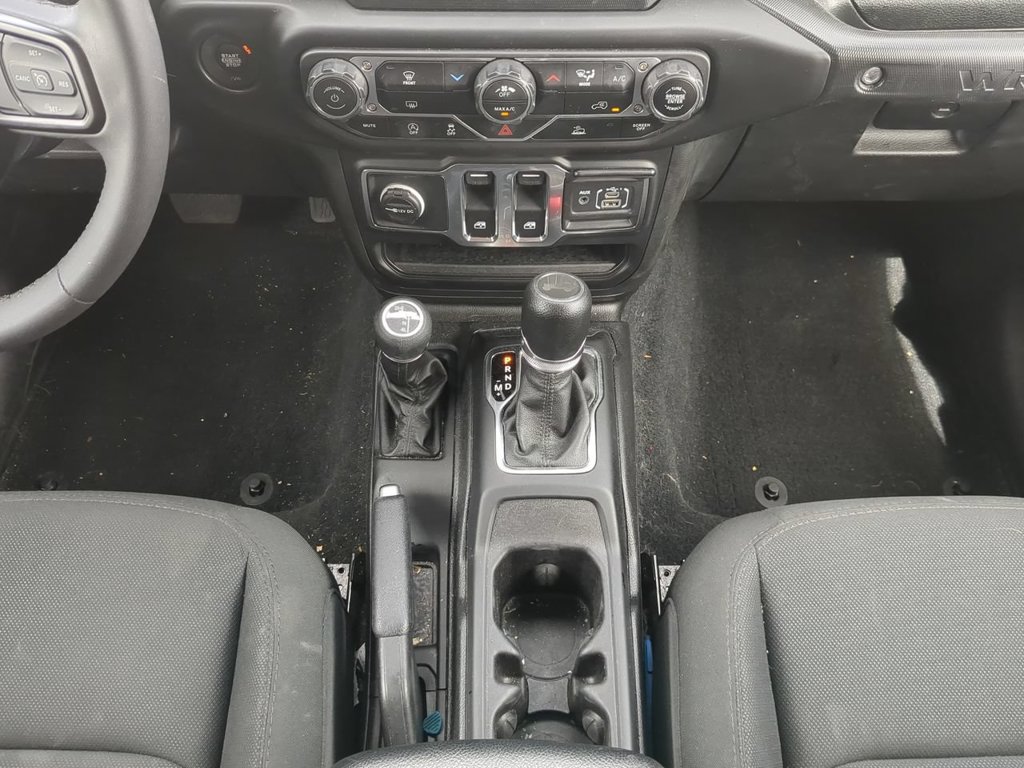 Used 2023 Jeep Wrangler Sport AWD/4WD image 19