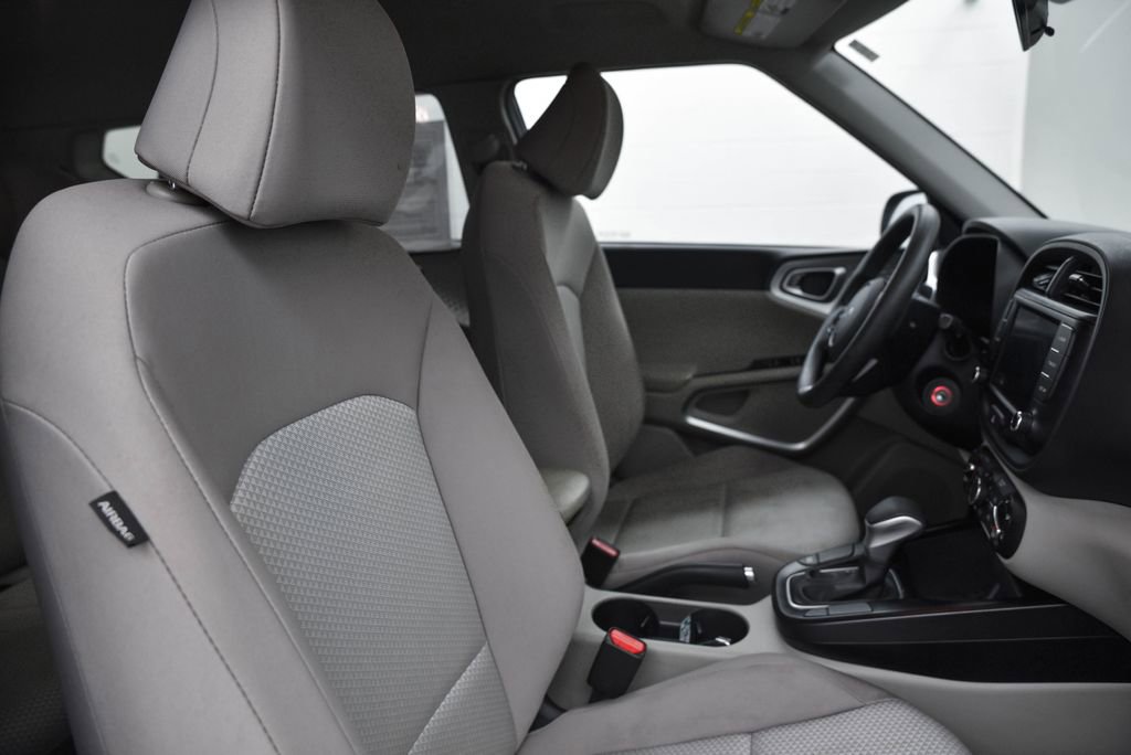 Used 2022 Kia Soul LX w/ Technology Package image 15