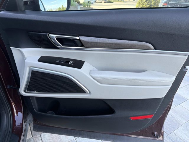 Used 2020 Kia Telluride EX w/ Towing Package FWD image 18