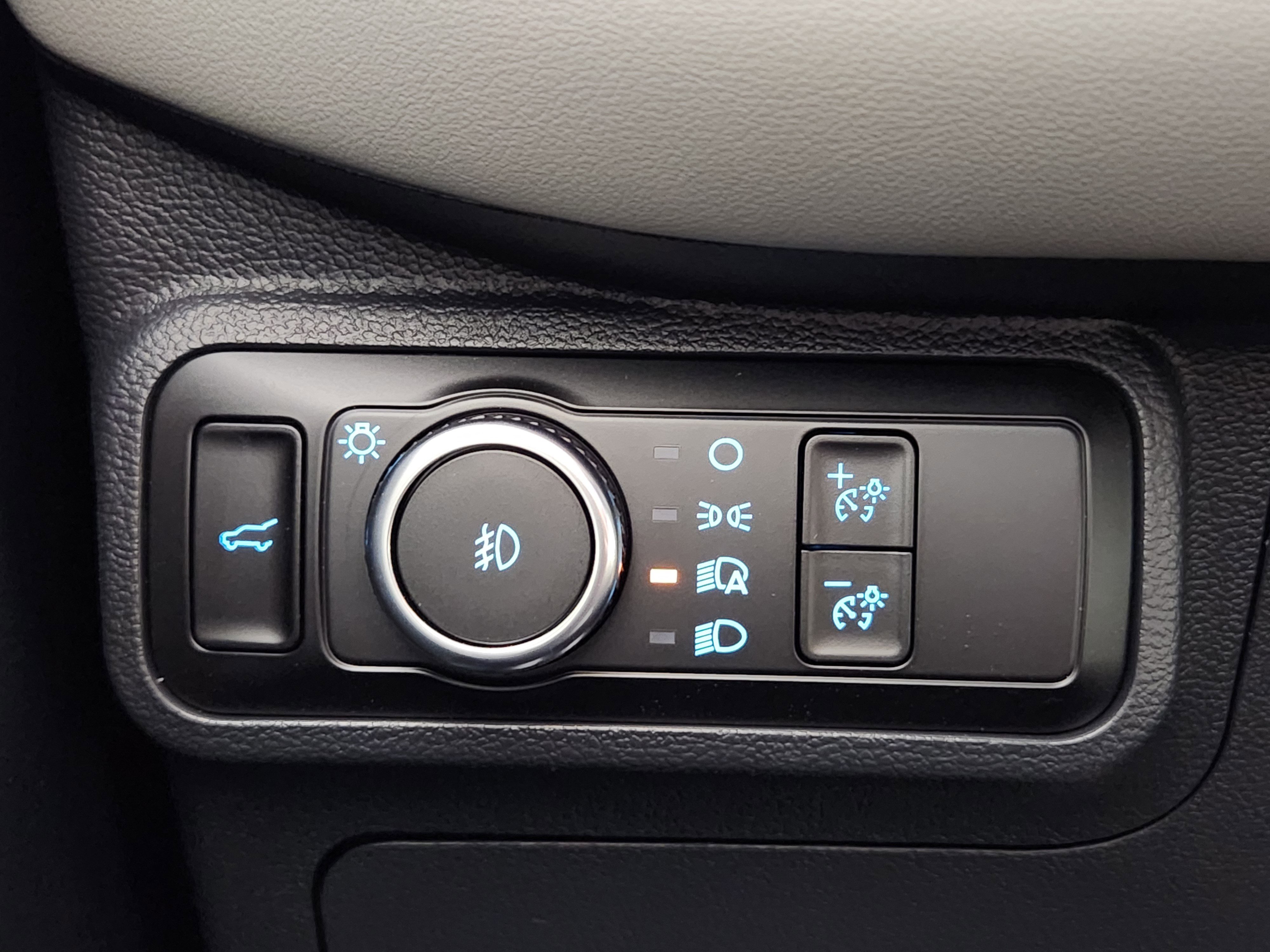 New 2026 Ford Explorer Active w/ Active Comfort Package image 27