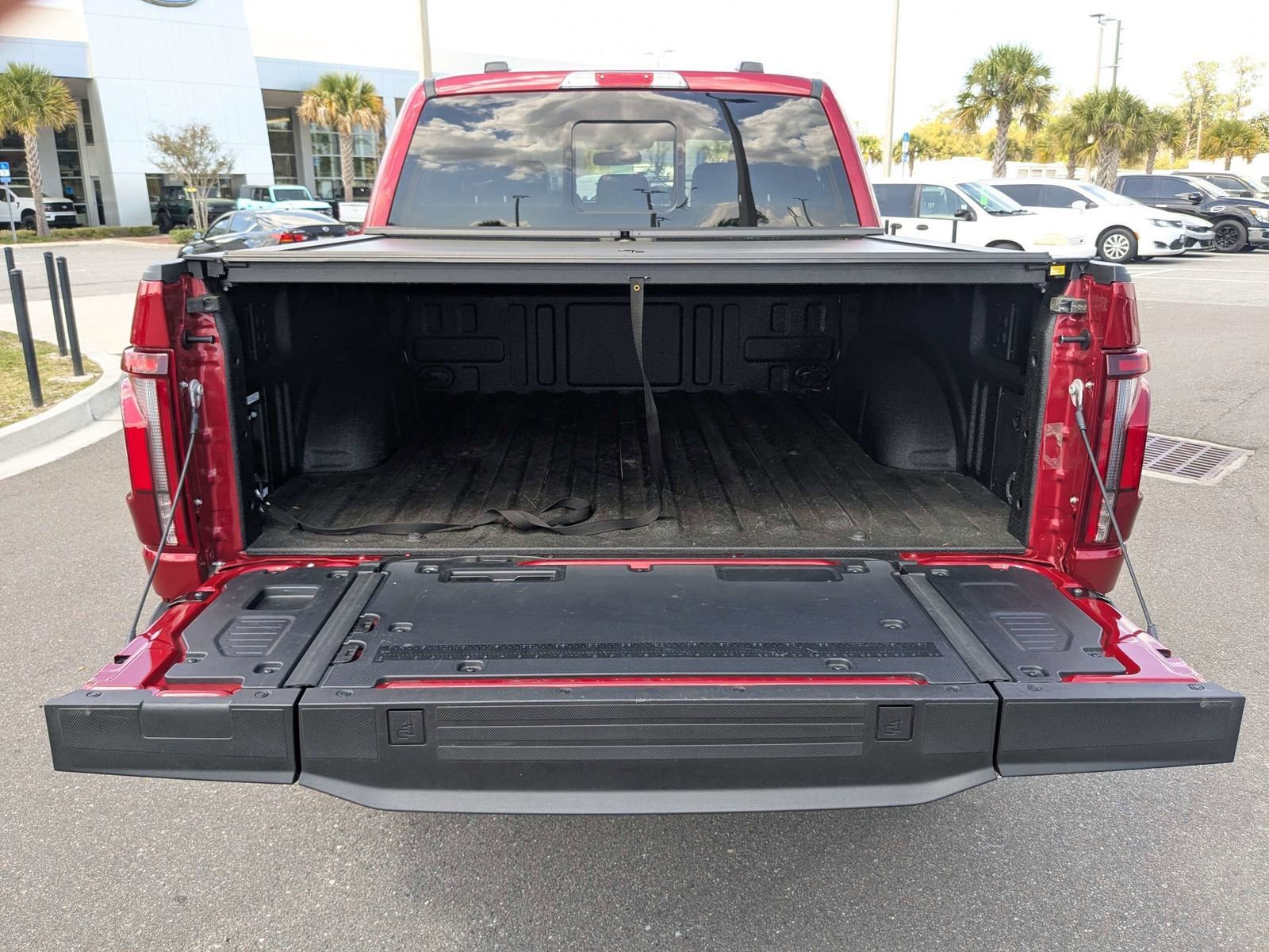 Used 2025 Ford F150 Lariat w/ Equipment Group 502A High image 13