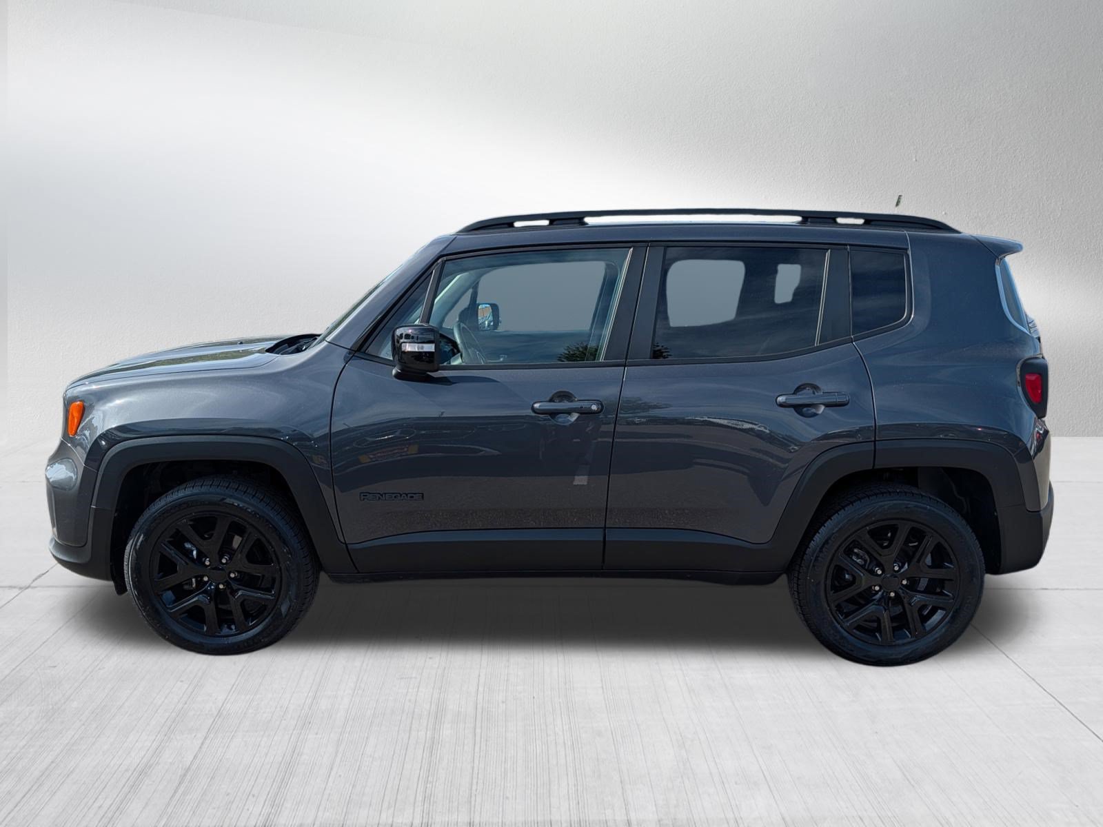 Used 2023 Jeep Renegade Altitude w/ Sun/Sound Group AWD/4WD image 4