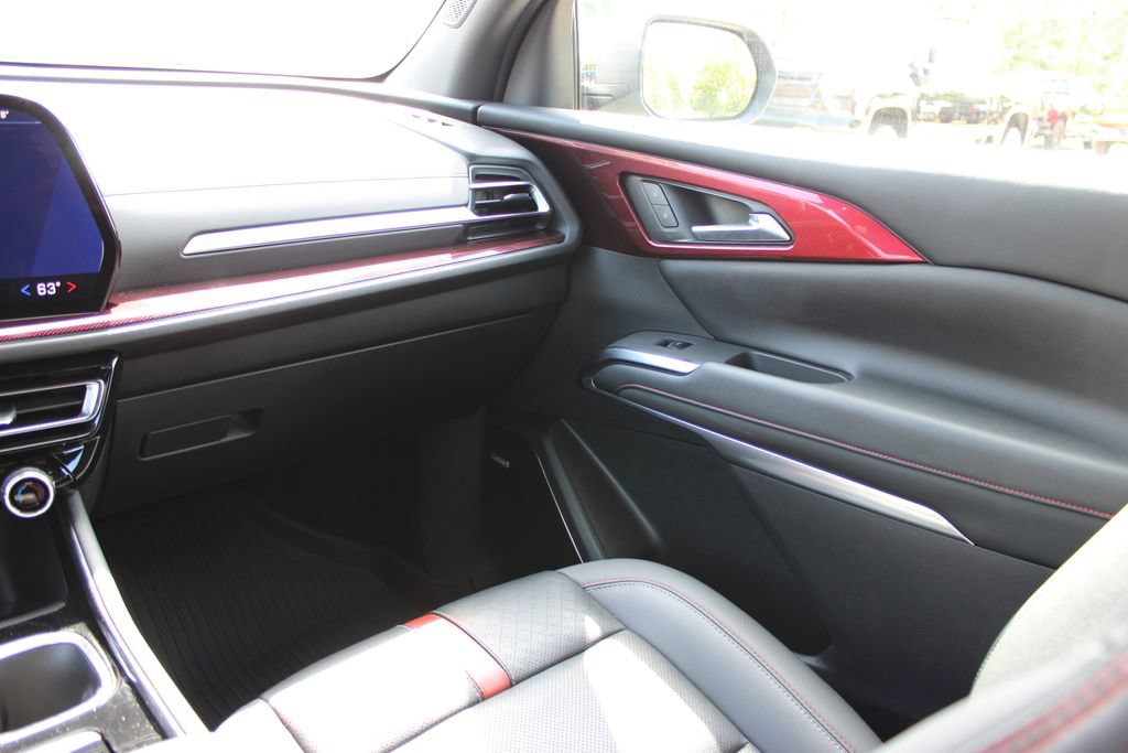 Used 2024 Chevrolet Traverse RS AWD/4WD image 46
