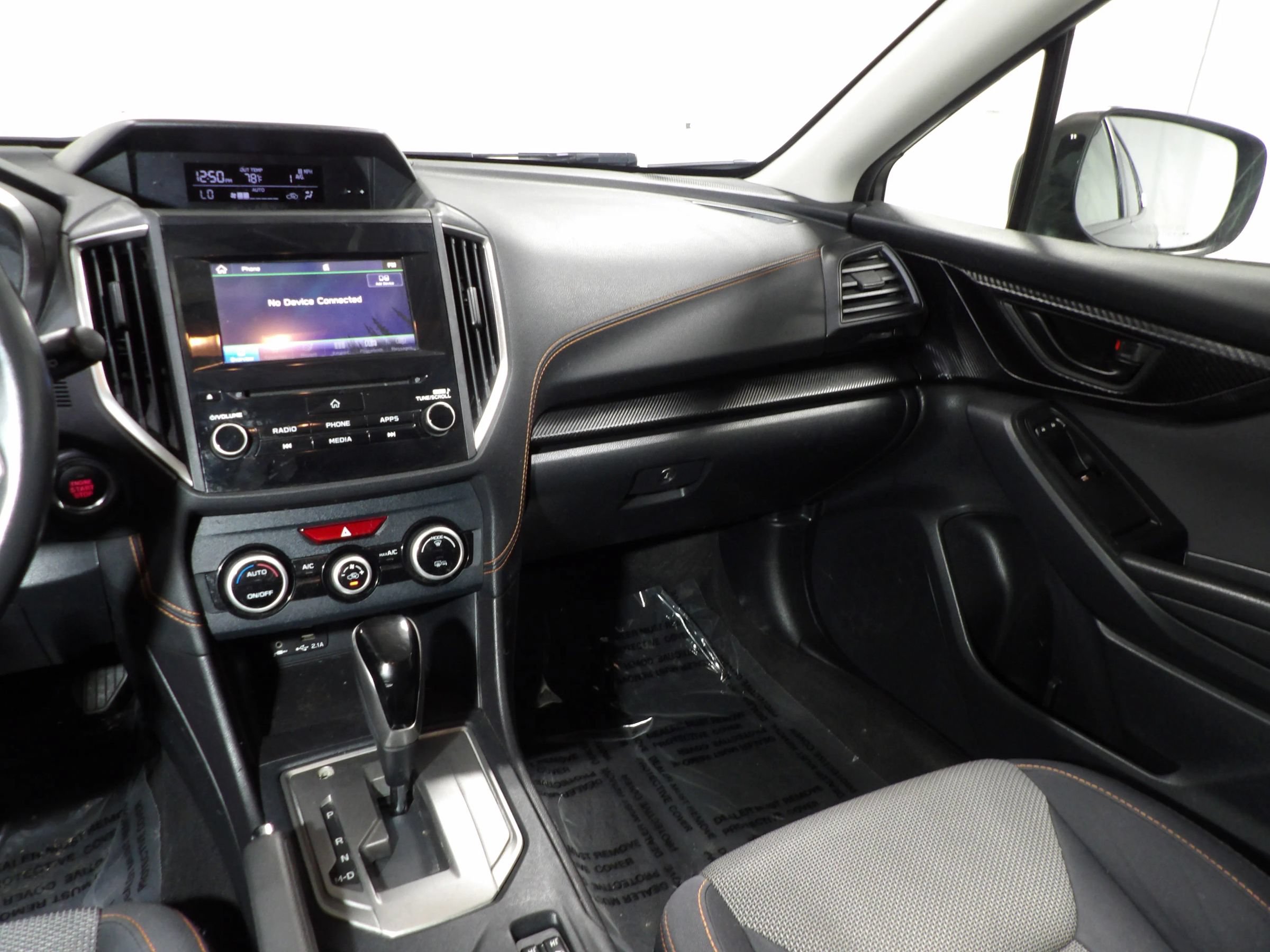 Used 2020 Subaru Crosstrek 2.0i Premium w/ Moonroof Package 2 AWD/4WD image 12