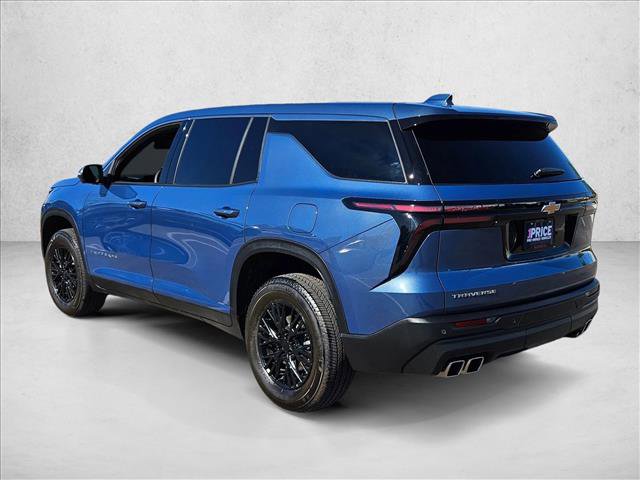 Used 2024 Chevrolet Traverse LS image 7