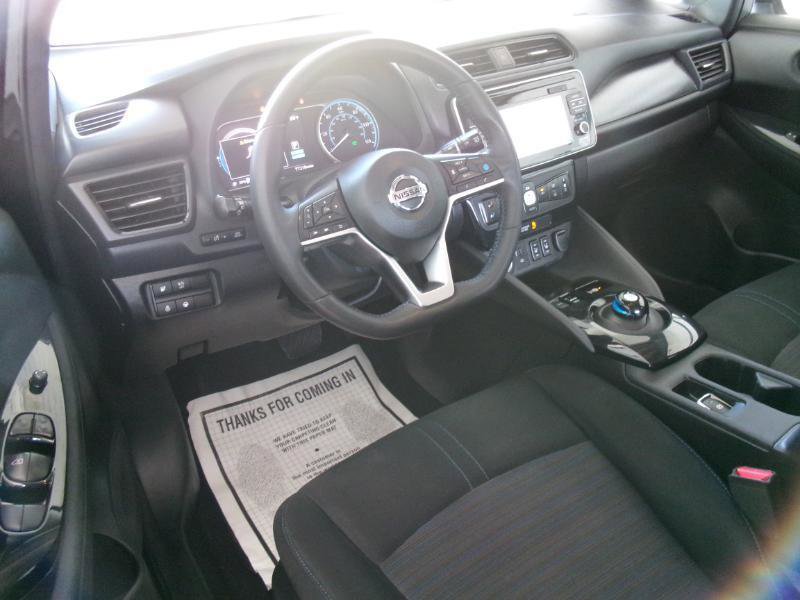Used 2018 Nissan Leaf SV w/ SV Technology Package FWD image 26