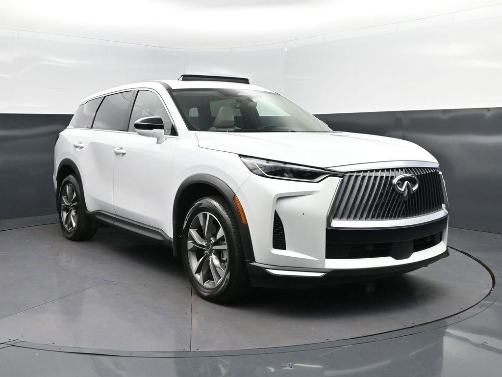 Used 2026 INFINITI QX60 Pure w/ Cargo Package FWD image 9