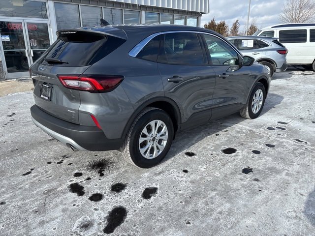 Used 2023 Ford Escape Active image 3