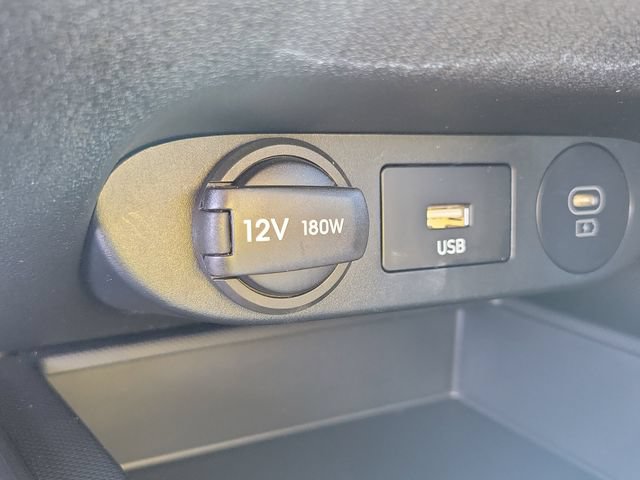 Certified 2025 Hyundai Elantra SE FWD image 25
