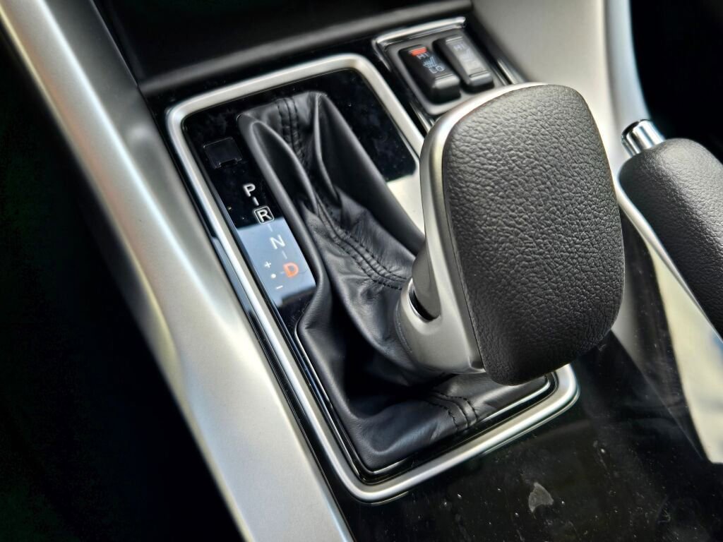 New 2025 Mitsubishi Eclipse Cross LE image 21