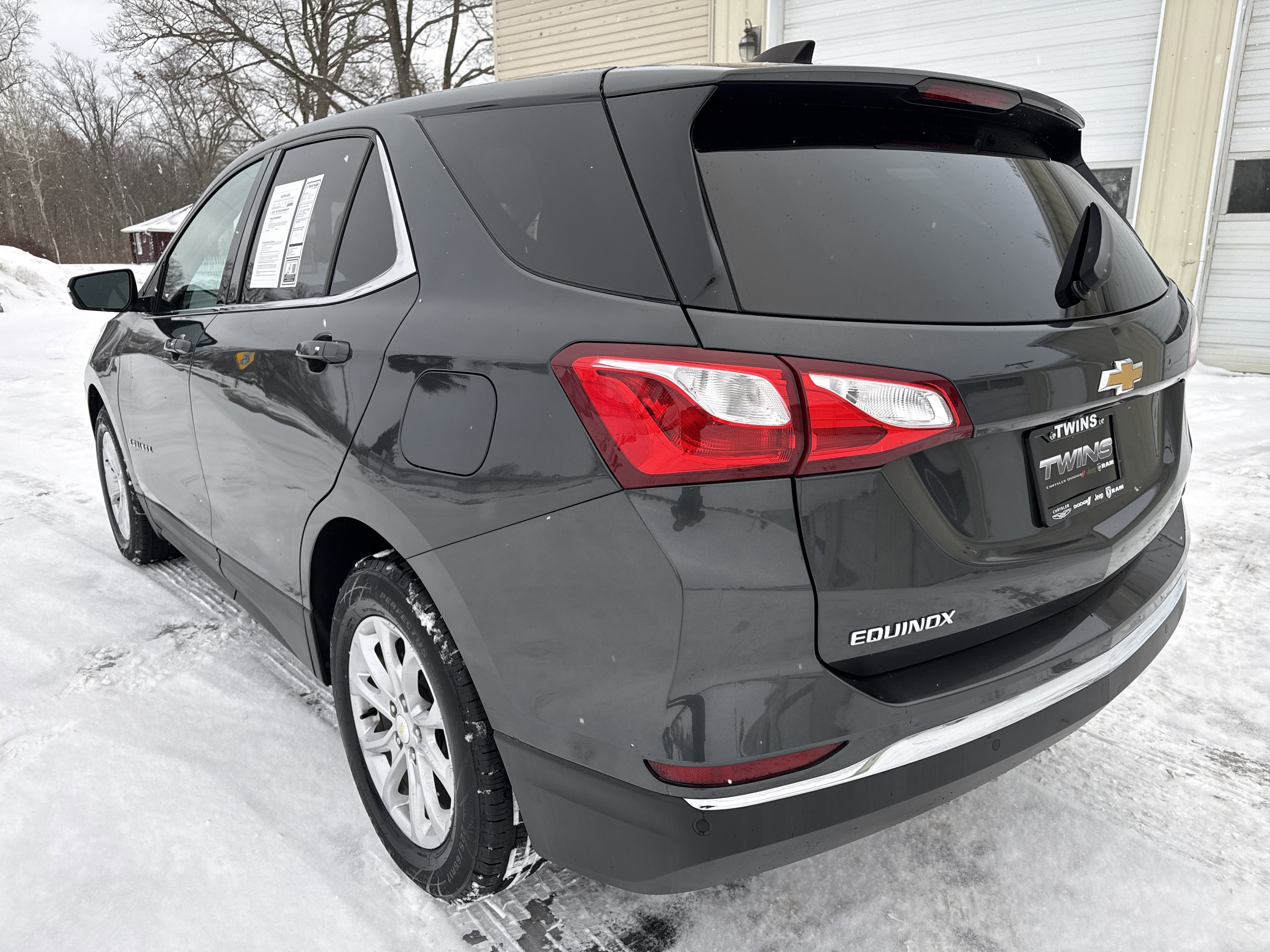 Used 2018 Chevrolet Equinox LT image 8