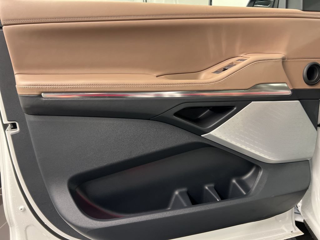 New 2026 Lincoln Navigator Black Label AWD/4WD image 31