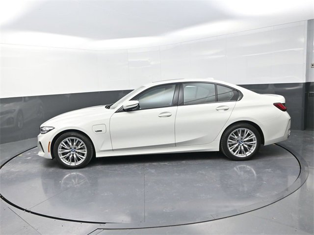 Used 2023 BMW 330e xDrive 330e xDrive w/ Premium Package image 4