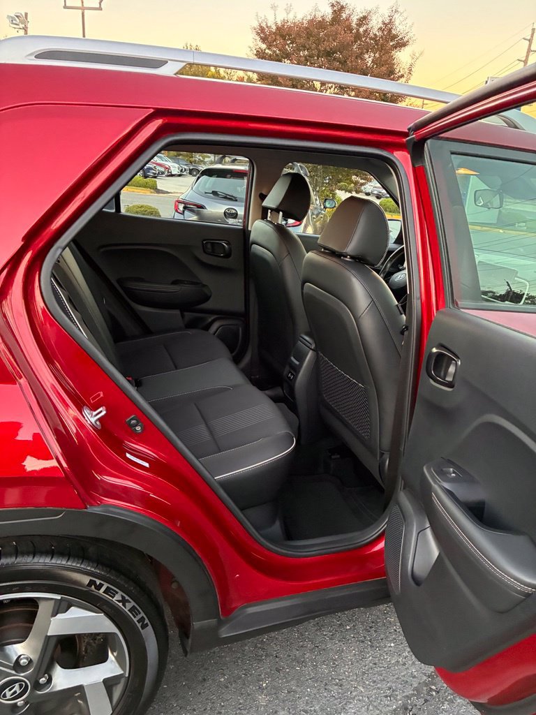 Certified 2024 Hyundai Venue Limited FWD image 21