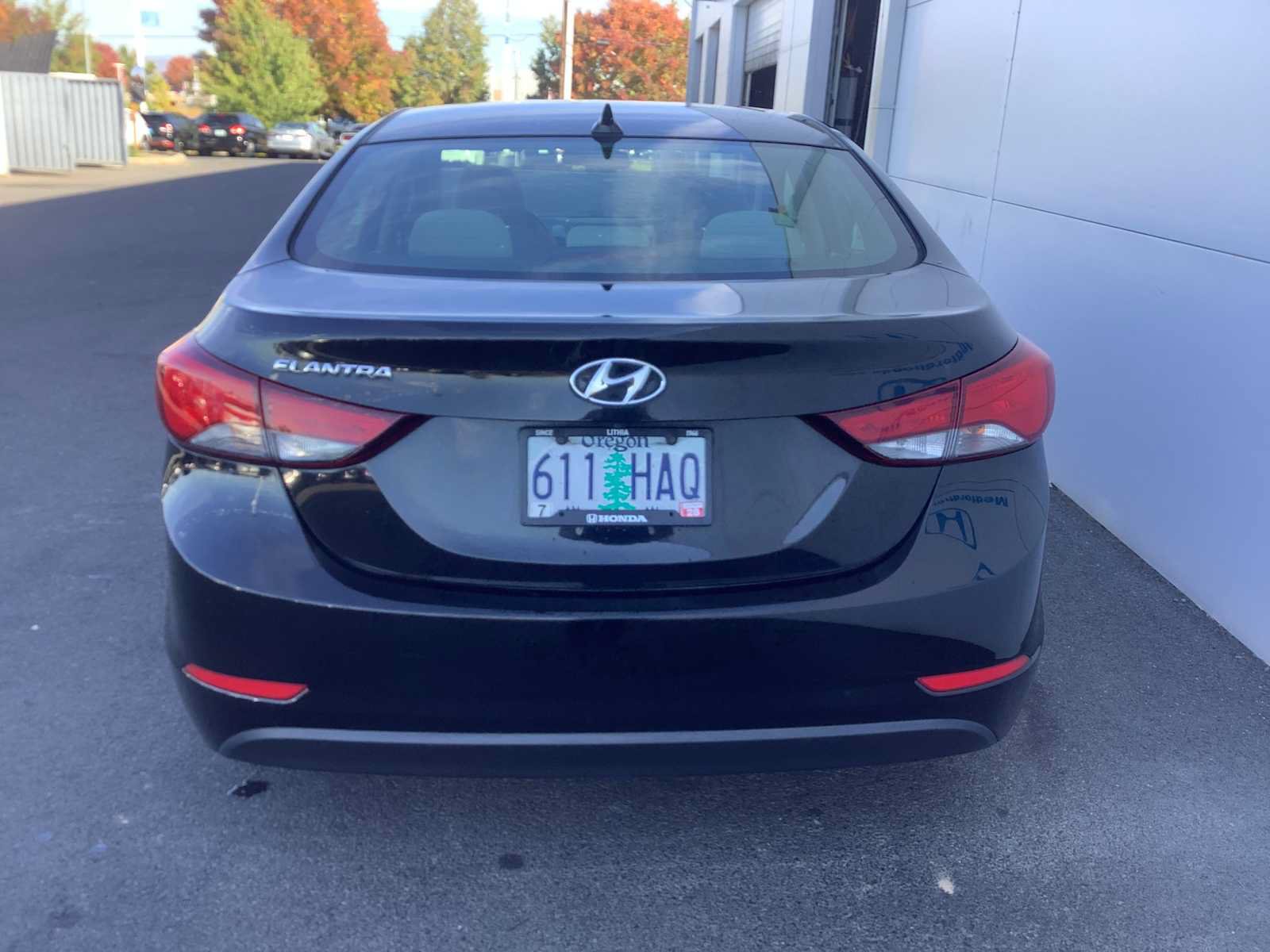 Used 2014 Hyundai Elantra SE w/ Option Group 02 FWD image 5