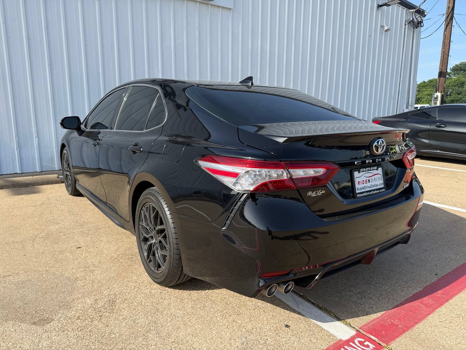 Used 2020 Toyota Camry XSE w/ Carpet Mat Package FWD image 4