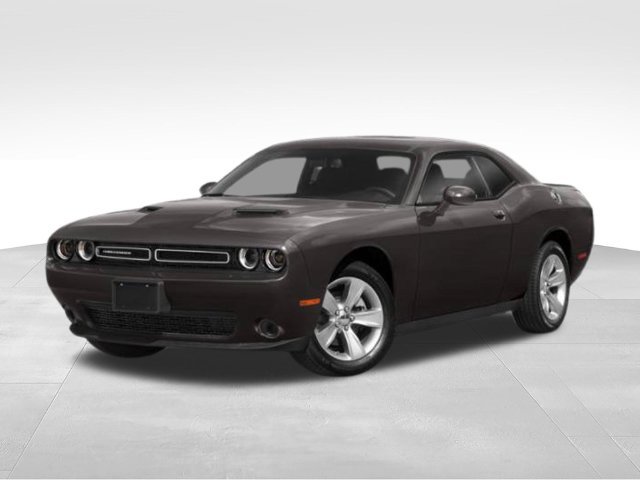 Used 2022 Dodge Challenger SXT w/ Blacktop Package RWD image 31